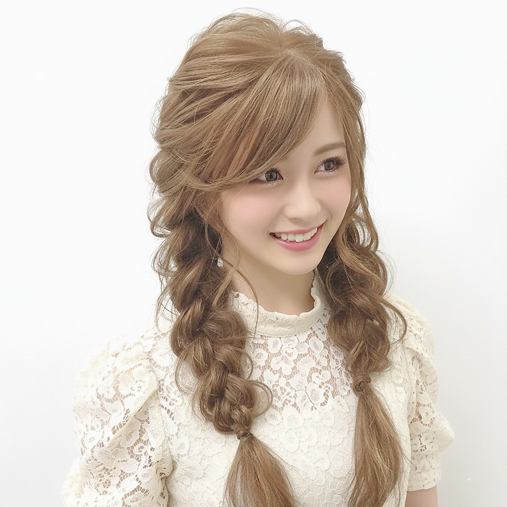 おさげ髪 2025年-2026年冬】おさげの髪型・ヘアアレンジ｜人気順