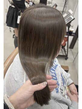 ソワンドゥブレス 大日店 (soin de brace) ・ミディアムグレーオリーブ×髪質改善