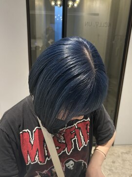 ケリーアン 太田(kelly.un) ブルーグレー / ブルー / 寒色カラー