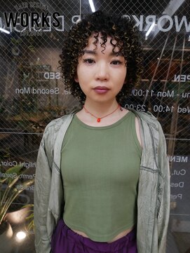 ワークス ヘアデザイン(WORKS HAIR DESIGN) ハイライトカーリースパイラルパーマ