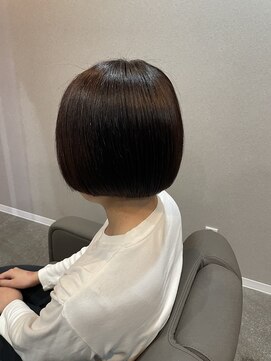 アイズム モア 名古屋伏見(I’sm more) リップラインボブ/ベージュ