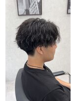 リアリクス(REALIX)&nbsp;SYUNJIが造るシャドウツイストスパイラルパーマ大宮