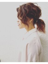 ロカット サロン(Roquat Salon)&nbsp;ふんわりローポニーアレンジ【ヘアセット　立川/立川南　浴衣】