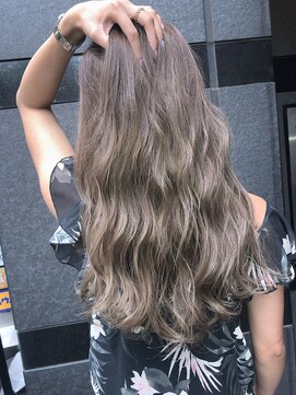 ヴェンティ(ventie) グレージュ