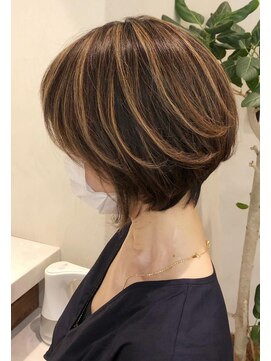 ネックス 表参道本店(nex) nex表参道 ハイライト 白髪 ショートボブ