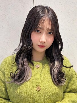 ユーフォリア 渋谷グランデ(Euphoria SHIBUYA GRANDE) インナーカラー イヤリングカラー 波巻きウェーブヘア