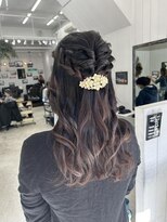 ベニス(VENICE)&nbsp;お呼ばれヘアセット/ハーフアップ