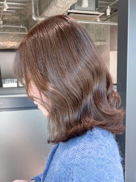 アルバム 銀座(ALBUM GINZA) カーキベージュグレージュカラー美髪レイヤーロング_ba500661