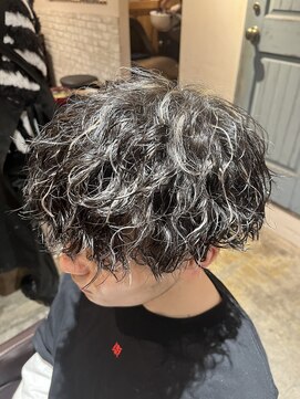 アルーシェ 錦糸町店(Alushe) ツイストスパイラルパーマ×ハイライト