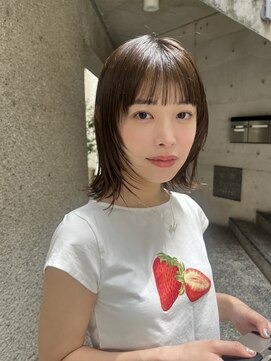 メゾンアクア 表参道(Maison ACQUA) +切りっぱなしボブルフ/黒髪ネビージュ/小顔ワンレン/縮毛矯正
