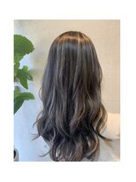 カルディアルッソ(CARDIA LUSSO)&nbsp;ハイライト/アッシュカラー