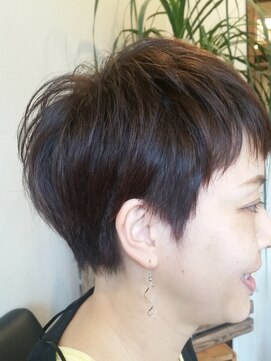 バトン(BATON) ショートスタイル