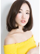 ソーホー ニューヨーク シズオカ(SOHO newyork SHIZUOKA) センターパートの大人かわいいフェミニンボブスタイル