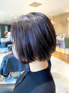 ウノプリール 西梅田ハービスプラザ店(uno pulir) 【KEN YODA】ショートボブ