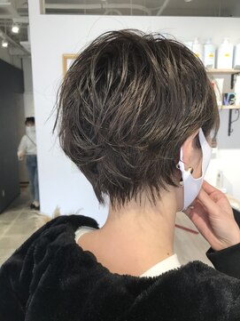 アヘッド(ahead) ショートパーマ