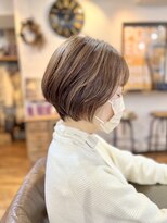 ワン エイティー ディグリース 恵比寿(180°One Eighty Degrees.)&nbsp;Short hair / 大人のショート / 白髪ぼかしハイライト