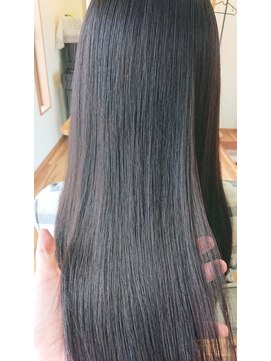 クレア(crea) 自然で軽い指通りの縮毛矯正