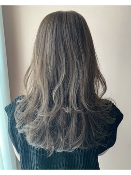 ハブ(hub) 【天神今泉】グレージュ