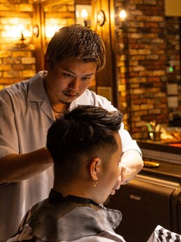 セカンド髪チョス 武蔵浦和店(2ND 髪 chos)の写真/メンズ特化の高いカット技術を持つスタイリストが、骨格に合わせたスタイルをご提案！[浦和]
