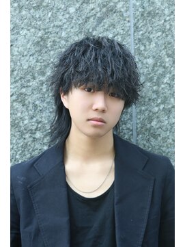 リップス 自由が丘(LIPPS) ツイストウルフ