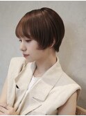 顔周りレイヤーカットくびれヘアミルクティーベージュカラー
