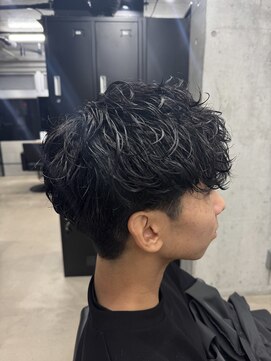 フイ 代々木(Hui) ハイトーンカラー/マッシュパーマ/アースカラー/men's/