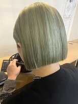 エイルミヤザキ(Ail Miyazaki)&nbsp;ミントグリーン×切りっぱなしボブ