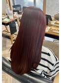 色っぽさとツヤ感アップ！ブリーチなし赤髪スタイル！