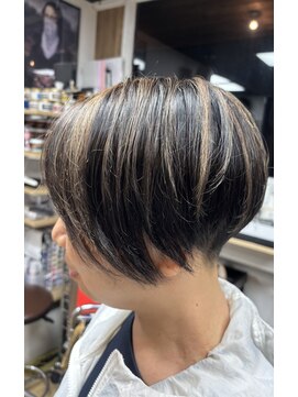 コージー(cozy) ツーブロックボブ