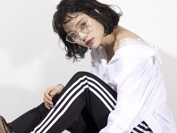 02 ファンデーション(faNdesyoN)の写真/一人一人のライフスタイルに馴染むように計算しつくされたカットをご提供◎お家でもきれいが続きます。