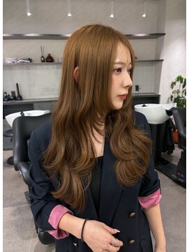 トーン(tone) 大人レイヤーヘア×ベージュカラー