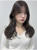 ロングレイヤーブラウンベージュ顔周りレイヤーカット