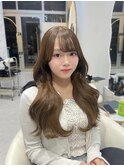 ハイトーン×くびれ巻きでフェミニンな印象に♪