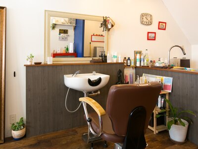 アズールバーバーショップ(AZUR BARBER SHOP)