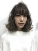 【佐藤詩穂】流しバング×ニュアンスウェーブミディ