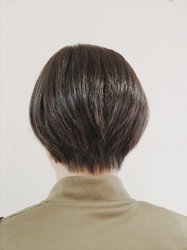 ネオリーブエム(Neolive em;) neolive em スッキリ短めショート☆☆