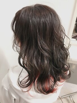 ジゼル(GiseL) マットピンク/ダブルカラー/インナーカラー/ブリーチ/髪質改善