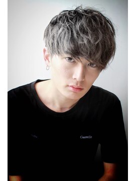 シン(syn) スパイラルパーマ　ツイストスパイラルパーマ 波巻きパーマ