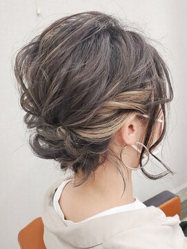 ユッカ エルア 武庫之荘南口(YUCCA elua) 【elua MIKI 指名限定】アップスタイルヘアセット