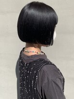 ヘアー アイス ルーチェ(HAIR ICI LUCE)&nbsp;ミニボブ 艶カラー 暗髪 地毛風カラー 切りっぱなし 担当落合