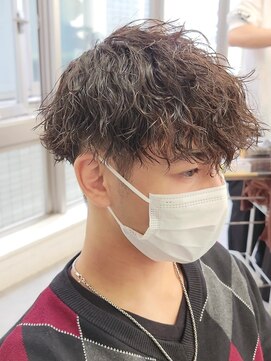 フィフス 原宿(fifth) ツイストスパイラルパーマ刈り上げツーブロックマッシュ