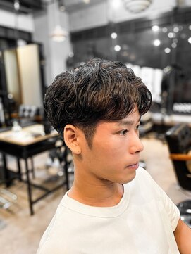 アイリーヘアデザイン(IRIE HAIR DESIGN) 【IRIE HAIR赤坂】刈り上げ×ニュアンスパーマ×センターパート