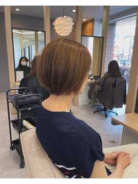 レム 長町店(L.E.M) 上品くびれシルエット×大人丸みショートボブ