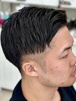 レヴィア(REVIA)&nbsp;メンズカットツーブロック刈り上げスタイル