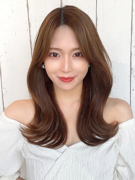 アフロート ルヴア(AFLOAT RUVUA) 【守道】レイヤーカット/顔周りカット/韓国ヘア/くびれ/新宿