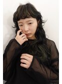 黒髪ニュアンスパーマロングレイヤーカット
