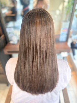 ヘアリゾート粋 ティガ 池袋店(tiga) 絹髪/艶髪ストレート/美髪/ロング