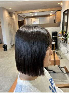 アヤジンビオス店(Ayajn bios) 切りっぱなしボブ顎下3センチ