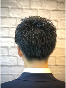 グレイスフルバーバー 赤坂見附店 全てのビジネスマンに捧げる、メンズビジネスショート！