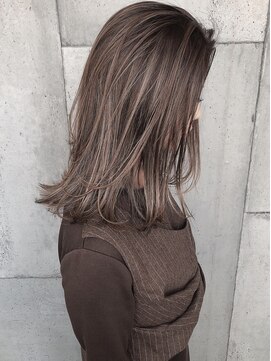 ルモア(RUMOR) Rumor×ハイライトカラー【大人のピンクグレージュ】